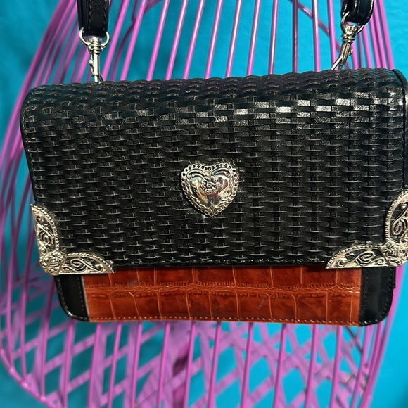 Coldwater Creek wallet style purse. Gives off Brighton vibes. - Picture 2 of 10